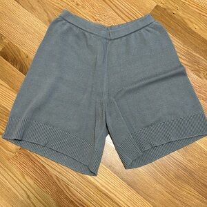 EUC James Street Co knit grey shorts | size small